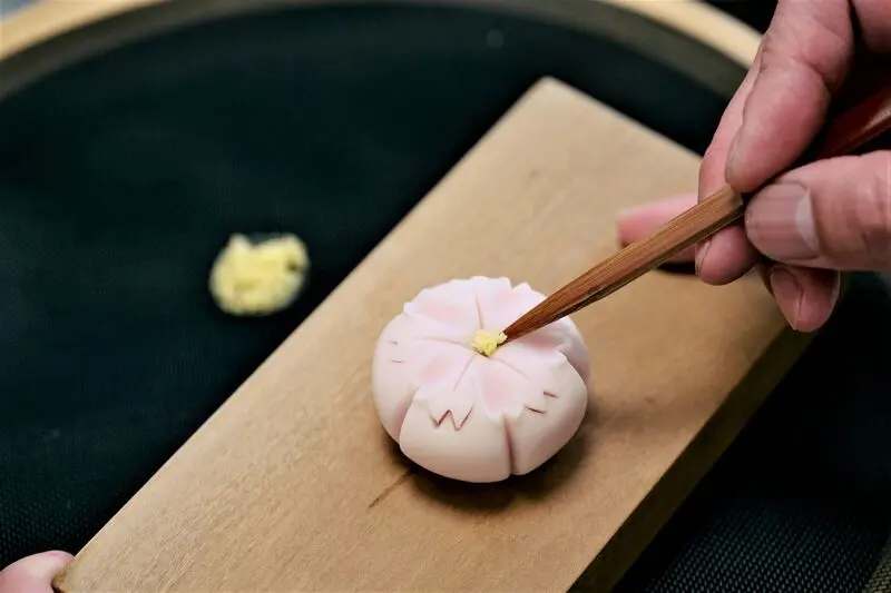 Wagashi: Những m&oacute;n ngọt mang hương vị truyền thống Nhật Bản 4