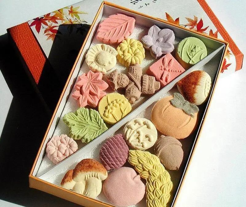 Wagashi: Những m&oacute;n ngọt mang hương vị truyền thống Nhật Bản 6
