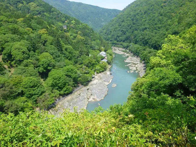 Arashiyama nơi tụ hội những vi&ecirc;n ngọc tự nhi&ecirc;n tại Kyoto 8