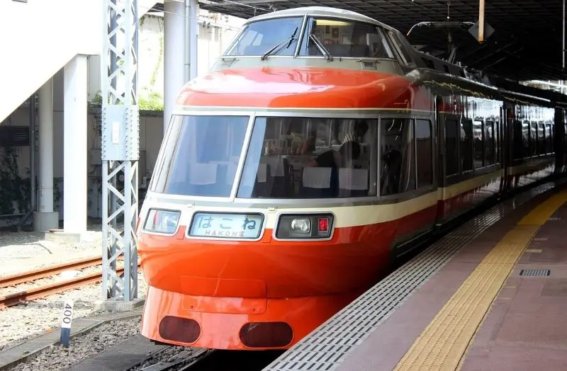Du lịch Hakone: Vẻ đẹp mộc mạc ẩn m&igrave;nh dưới ch&acirc;n d&atilde;y Ph&uacute; Sĩ 4