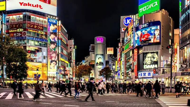 Giao lộ Shibuya biểu tượng cho nhịp sống s&ocirc;i động ở Tokyo Nhật Bản 3