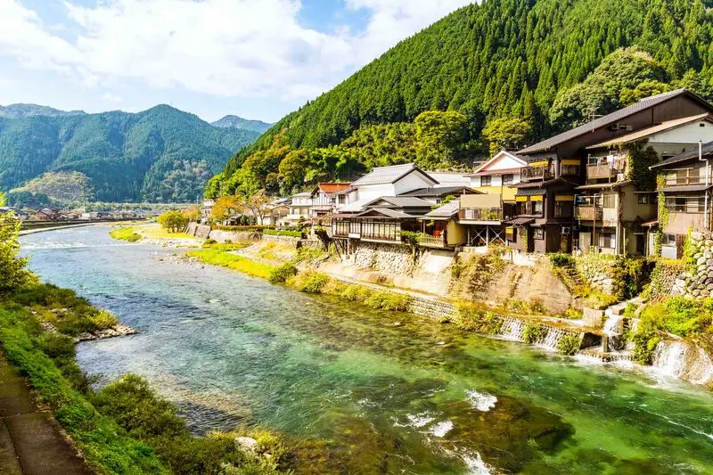 Gifu Nhật Bản: Vẻ đẹp h&agrave;i h&ograve;a giữa thi&ecirc;n nhi&ecirc;n v&agrave; lịch sử 7