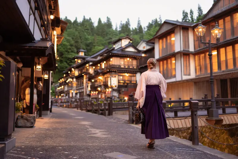 Ginzan Onsen thị trấn suối nước n&oacute;ng cổ t&iacute;ch m&ugrave;a đ&ocirc;ng Nhật Bản 6