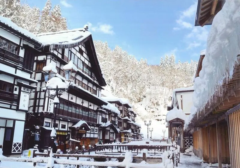 Ginzan Onsen thị trấn suối nước n&oacute;ng cổ t&iacute;ch m&ugrave;a đ&ocirc;ng Nhật Bản 7