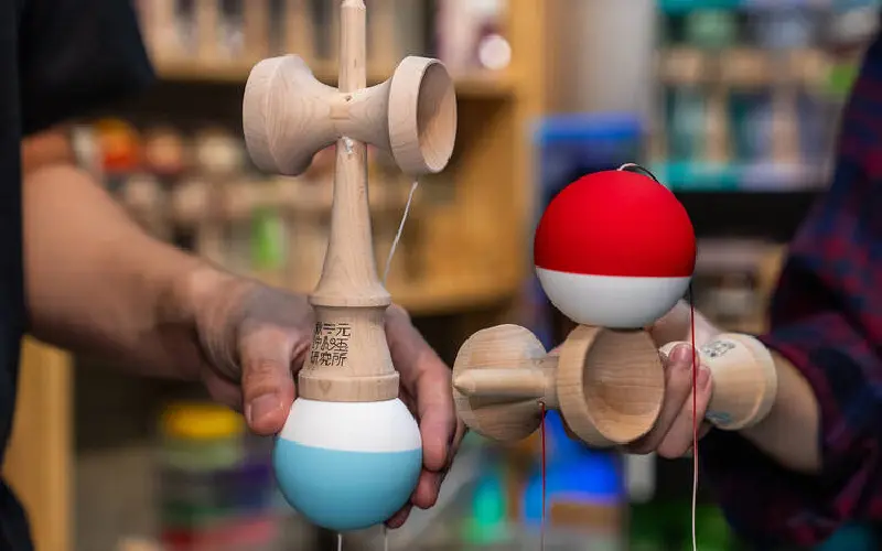Kendama l&agrave; g&igrave;? T&igrave;m hiểu về tr&ograve; chơi truyền thống của Nhật Bản 9
