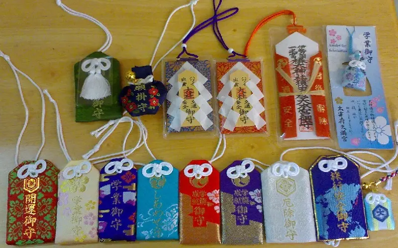 Kh&aacute;m ph&aacute; Omamori: B&ugrave;a hộ mệnh nổi tiếng trong văn h&oacute;a Nhật Bản 3