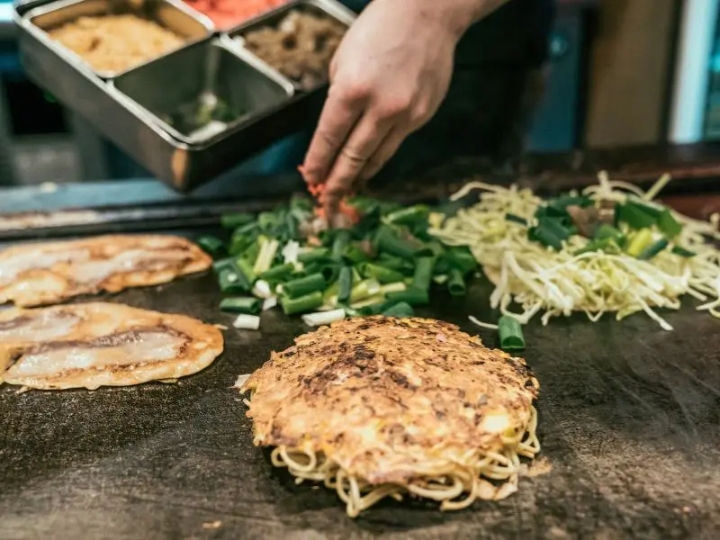 Kh&aacute;m ph&aacute; Shinsaibashi, thi&ecirc;n đường mua sắm v&agrave; ẩm thực Osaka 14