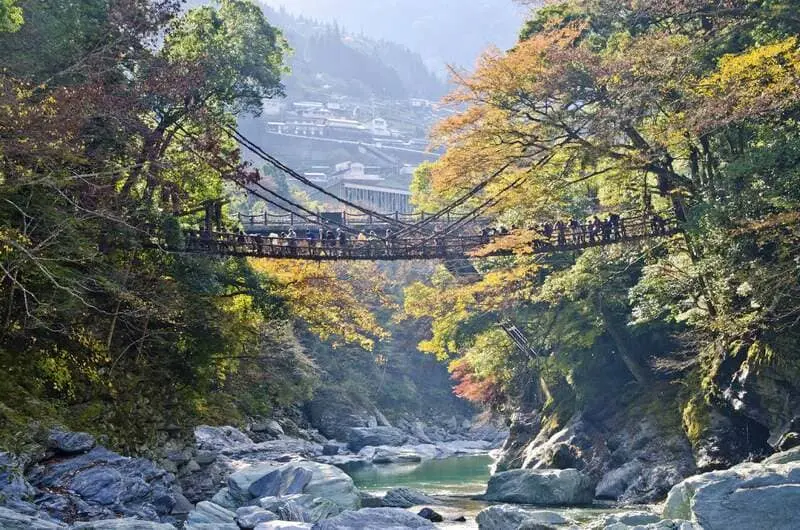 Lạc v&agrave;o Shikoku, miền đất l&atilde;ng qu&ecirc;n nơi đảo Honshu 6