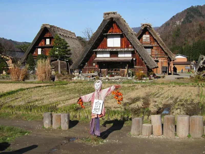 L&agrave;ng cổ Shirakawago: Miền đất đầy m&ecirc; hoặc m&ugrave;a tuyết trắng 4