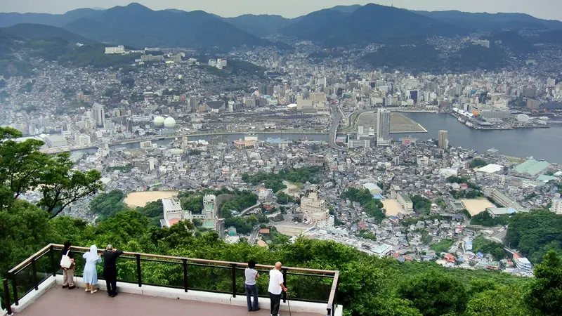 Nagasaki phố cảng đa sắc nơi giao thoa văn h&oacute;a Nhật Bản v&agrave; nước ngo&agrave;i 11