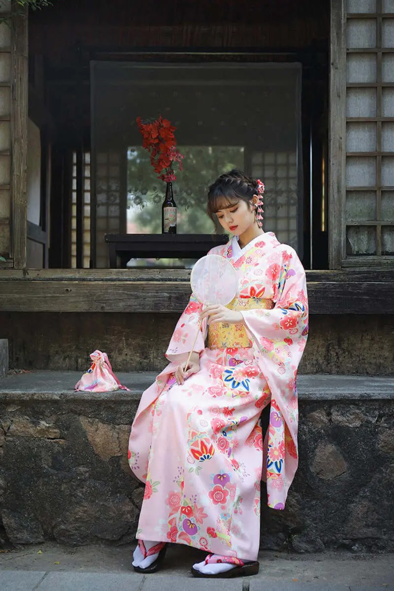 N&eacute;t đẹp Kimono mang đậm gi&aacute; trị truyền thống Nhật Bản 8