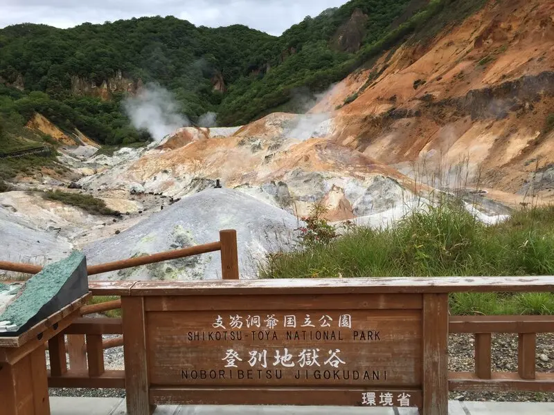 Noboribetsu, thị trấn suối nước n&oacute;ng Địa ngục tại Hokkaido 6