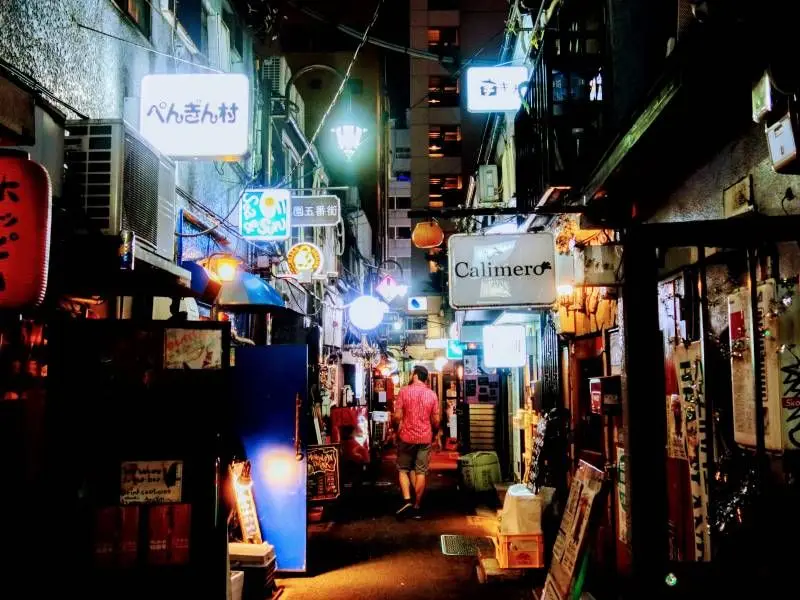 Phố Golden Gai: Đ&ecirc;m s&ocirc;i động giữa l&ograve;ng thủ đ&ocirc; Tokyo 2