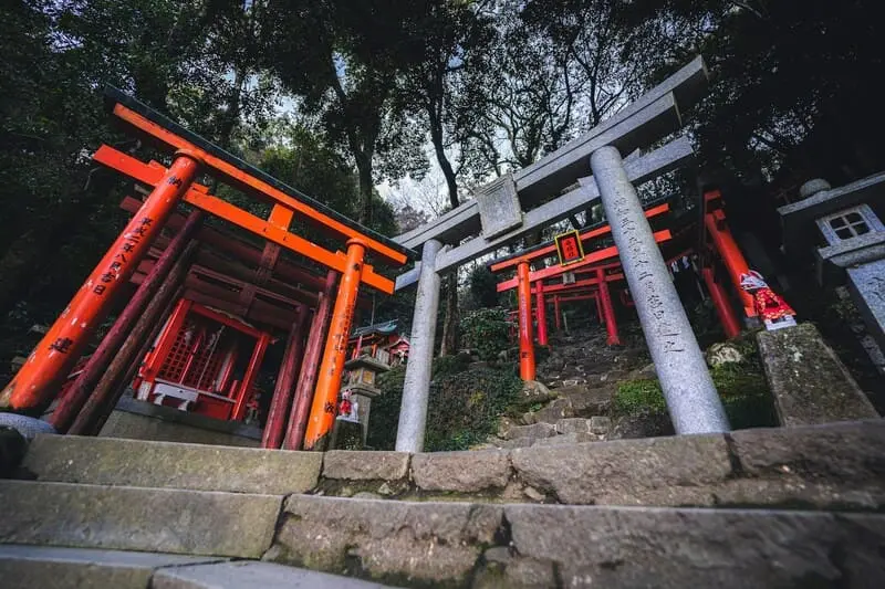 Shinto (Thần Đạo): T&ocirc;n gi&aacute;o bản địa gắn với tinh thần Nhật Bản 6