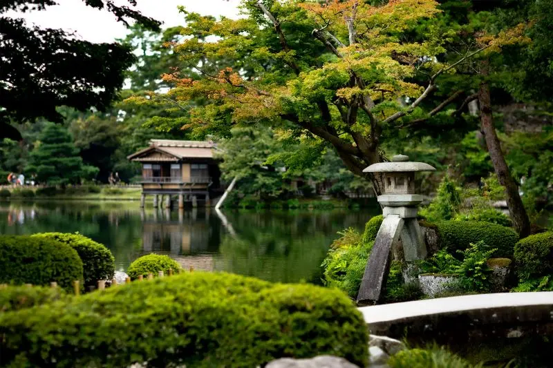 Th&agrave;nh phố Kanazawa, nơi &ocirc;m ấp nhiều n&eacute;t đẹp cổ k&iacute;nh pha lẫn hiện đại 6