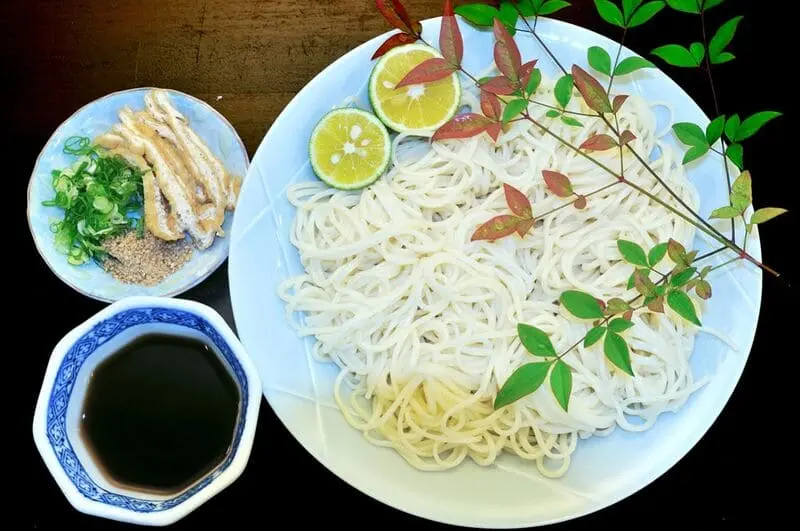 Tokushima nơi t&igrave;m kiếm hương vị Nhật Bản đ&iacute;ch thực 16