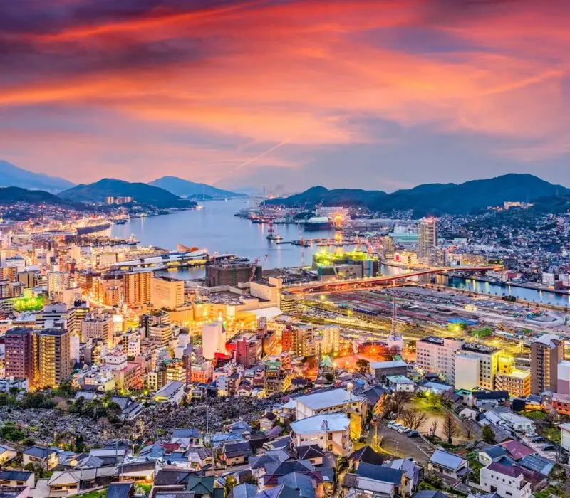 Nagasaki phố cảng đa sắc nơi giao thoa văn hóa Nhật Bản và nước ngoài