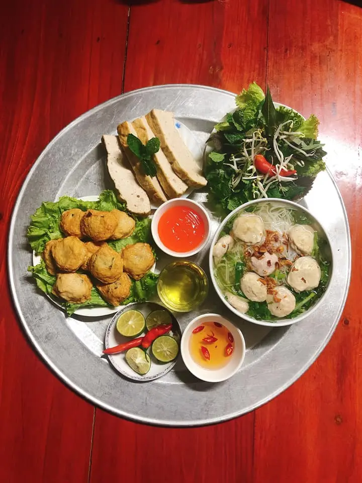 B&uacute;n mọc th&igrave; đ&acirc;u cũng c&oacute;, nhưng đến Ninh B&igrave;nh phải ăn B&uacute;n mọc Kim Sơn! 6