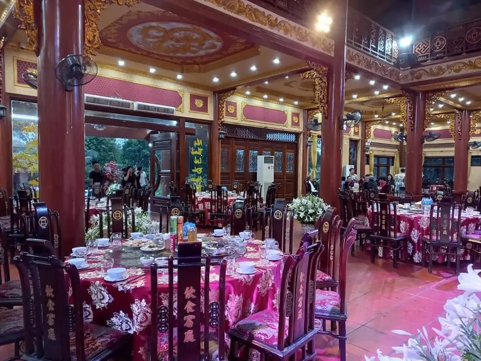 Đến nh&agrave; h&agrave;ng Ngọc Minh trải nghiệm ẩm thực cung đ&igrave;nh tại Ninh B&igrave;nh 4
