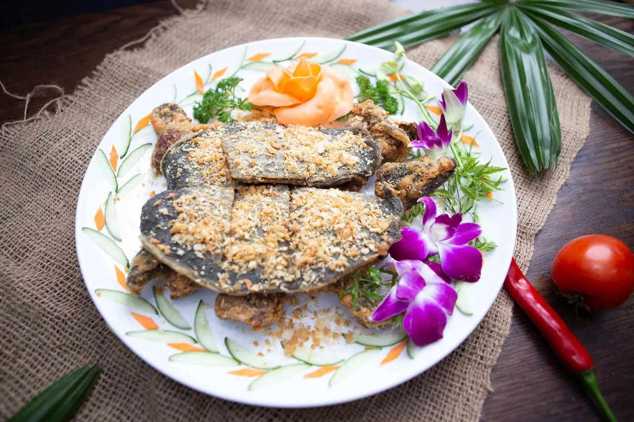 Gh&eacute; ngay nh&agrave; h&agrave;ng Vũ Bảo Ninh B&igrave;nh để thưởng thức đặc sản của cố đ&ocirc; 10