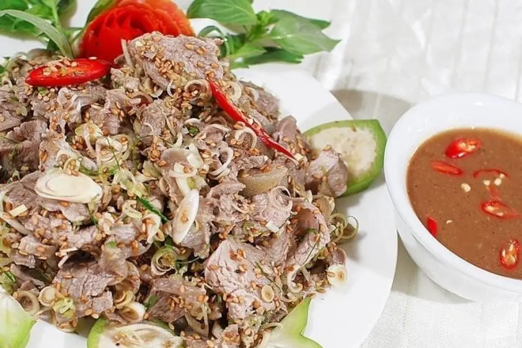 Ghé Nhà hàng Thăng Long thưởng thức đặc sản dê núi Ninh Bình 4