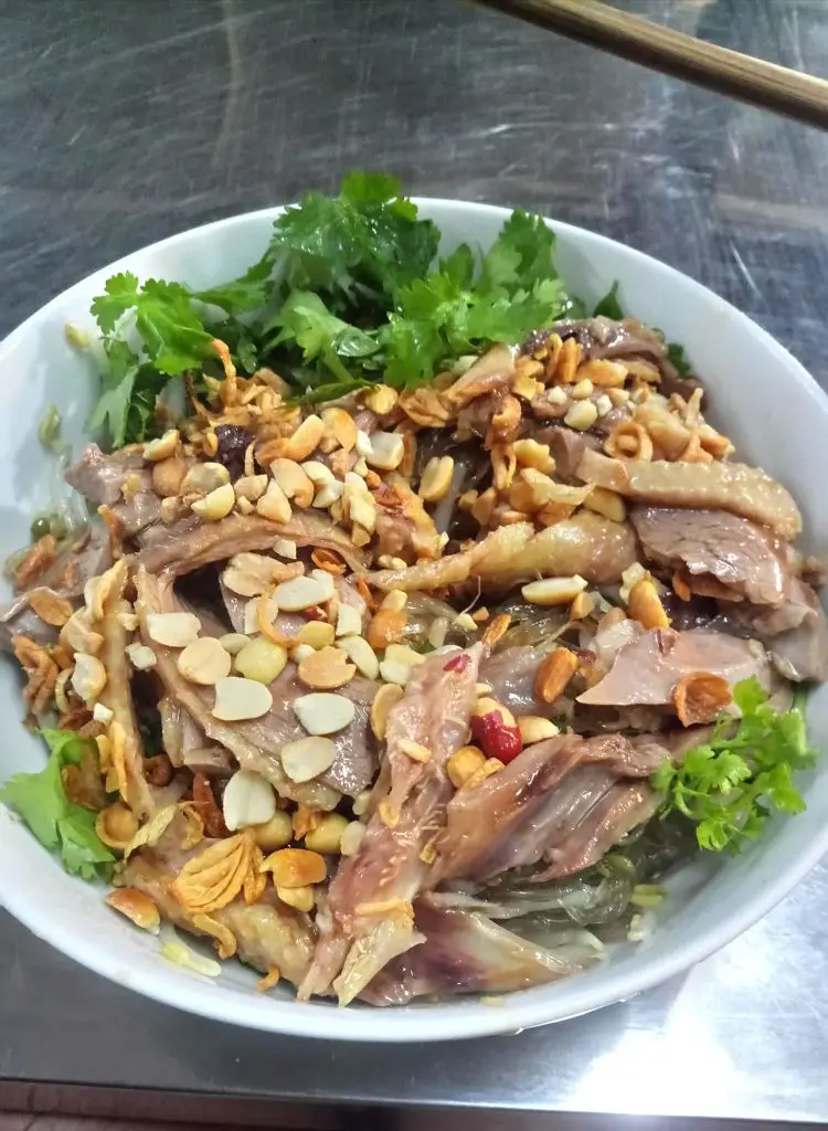 Lưu ngay top 10 qu&aacute;n ăn vặt Ninh B&igrave;nh ngon - bổ - rẻ 4