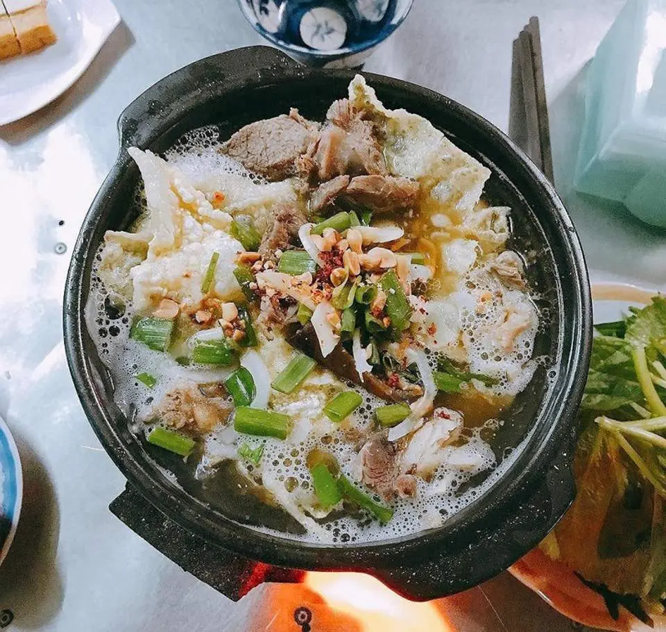 Muốn ăn ngon, lưu ngay c&aacute;c qu&aacute;n thịt D&ecirc; Ninh B&igrave;nh n&agrave;y n&agrave;o bạn ơi! 9