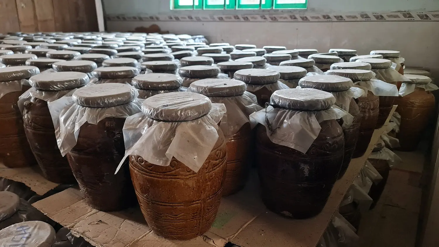 Rượu cần Nho Quan - Cay nồng hương vị kh&oacute; qu&ecirc;n v&ugrave;ng đất Cố đ&ocirc; 4