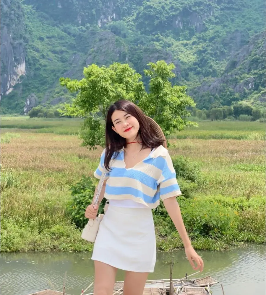 Đầm V&acirc;n Long Ninh B&igrave;nh mang theo vẻ đẹp kỳ vĩ như một bức tranh 3