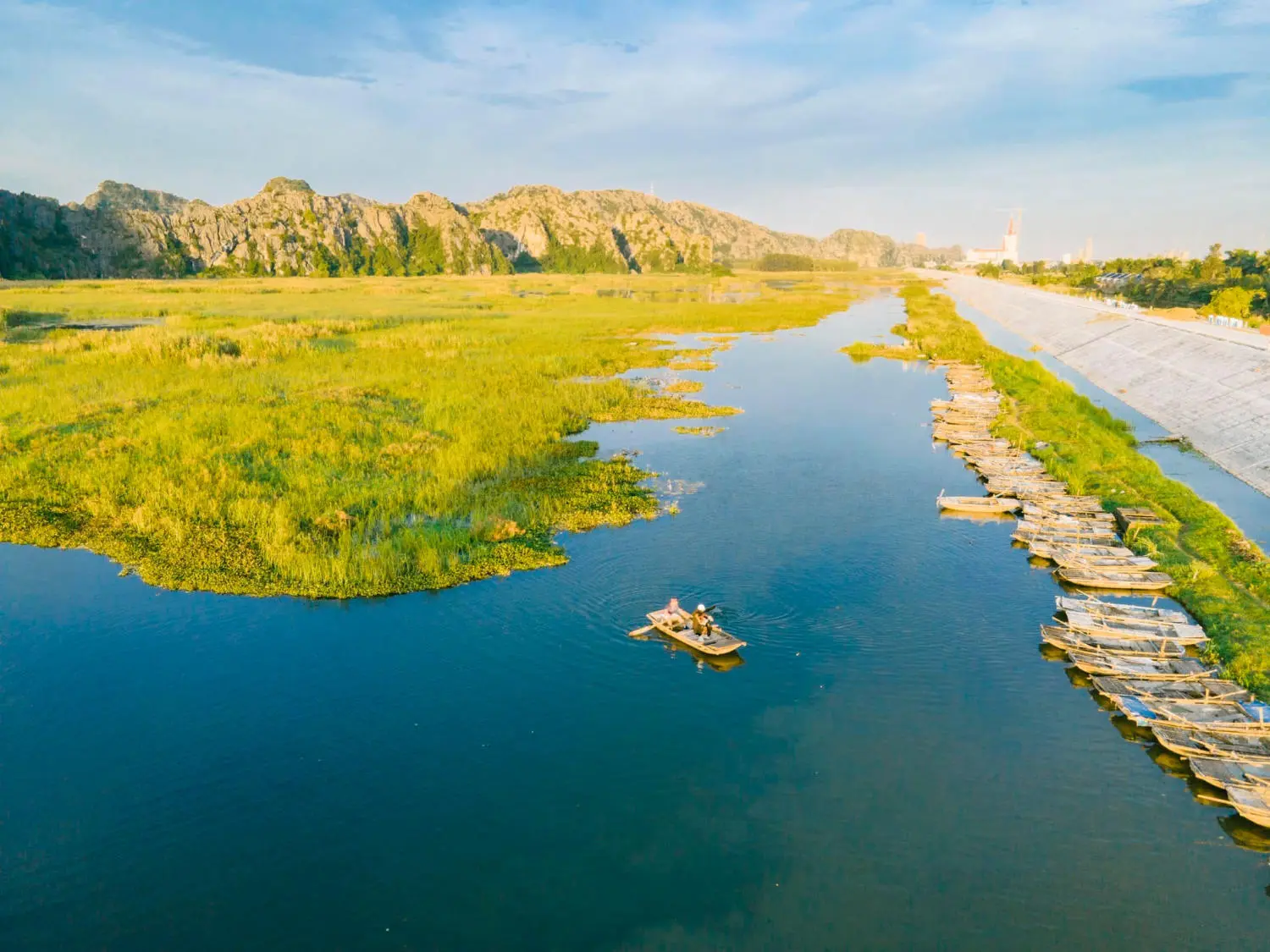 Đầm Vân Long Ninh Bình, vịnh không sóng giữa miền quê an yên 9