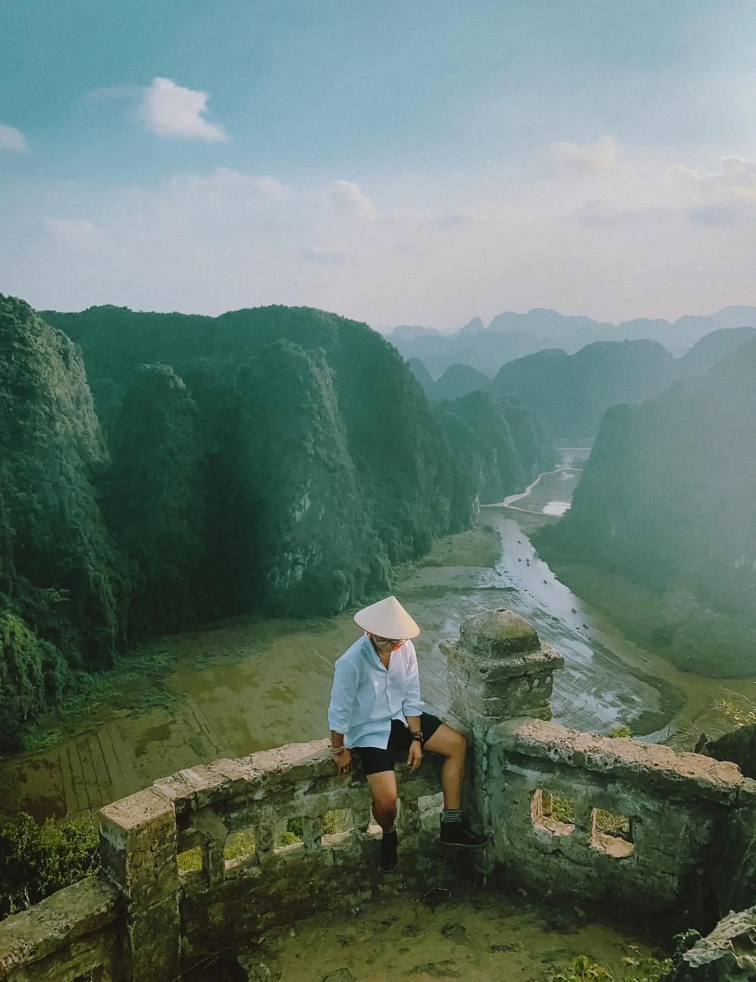 Đón xem review 1 ngày ở Ninh Bình từ anh chàng Cường Quốc Phạm 13
