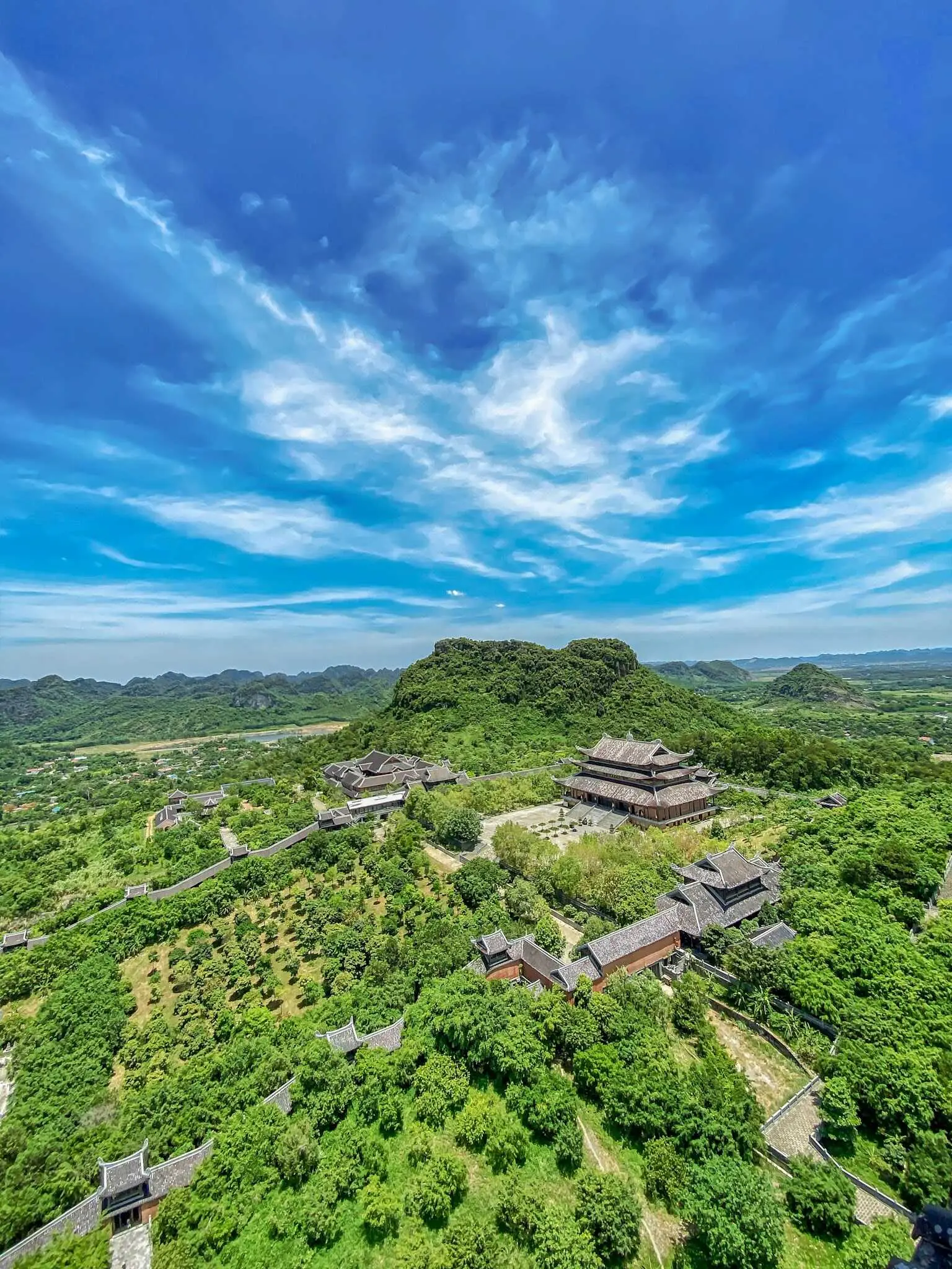 Kh&aacute;m ph&aacute; Ninh B&igrave;nh trong 24H c&ugrave;ng travel blogger Mạnh Tiến Kh&ocirc;i 8