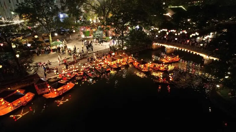 Kh&aacute;m ph&aacute; Phố cổ Hoa Lư cổ k&iacute;nh xinh đẹp giữa l&ograve;ng Ninh B&igrave;nh 2