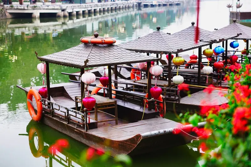 Kh&aacute;m ph&aacute; Phố cổ Hoa Lư cổ k&iacute;nh xinh đẹp giữa l&ograve;ng Ninh B&igrave;nh 9