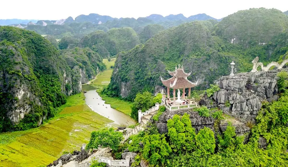 Kh&aacute;m ph&aacute; Tr&agrave;ng An - Hang M&uacute;a từ S&agrave;i G&ograve;n chỉ với 2 triệu đồng 6