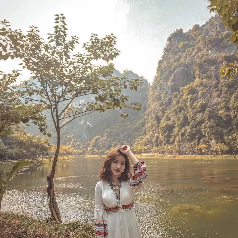 Review chi tiết Ninh B&igrave;nh 4 ng&agrave;y 3 đ&ecirc;m cho bạn 2