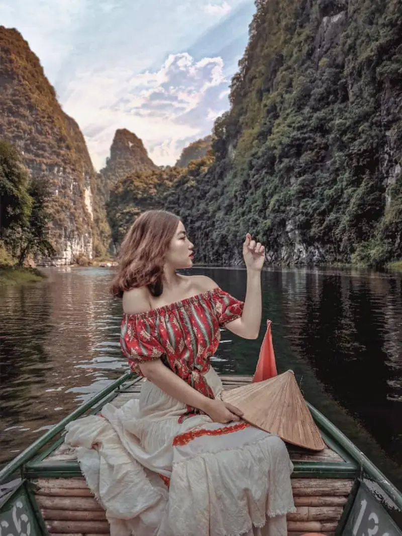 Review chi tiết Ninh B&igrave;nh 4 ng&agrave;y 3 đ&ecirc;m cho bạn 6