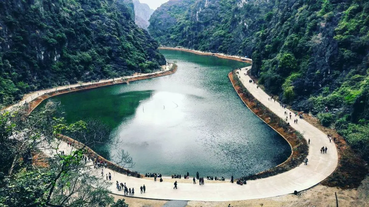 Review Ninh B&igrave;nh 2N1Đ - Chuyến đi th&uacute; vị đến v&ugrave;ng đất Cố đ&ocirc; 5