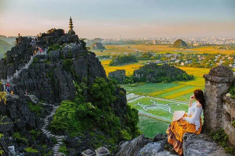 Top 15 điểm du lịch Ninh B&igrave;nh 30/4 v&agrave; 1/5 đậm m&agrave;u sắc b&igrave;nh y&ecirc;n 4