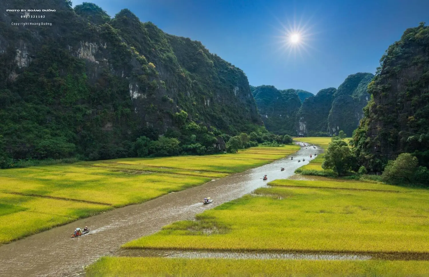 Tự h&agrave;o 'Sắc v&agrave;ng Tam Cốc', l&aacute; cờ hội bằng l&uacute;a lớn nhất Việt Nam 2