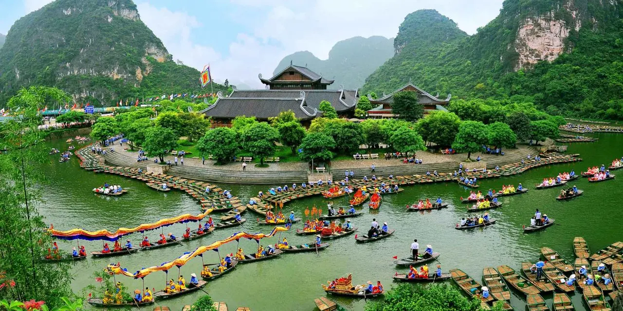 Bỏ t&uacute;i lịch tr&igrave;nh du lịch Ninh B&igrave;nh 4 ng&agrave;y 3 đ&ecirc;m cực chi tiết 2