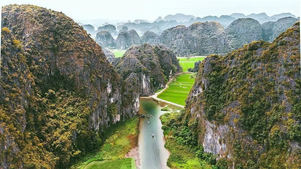 Gợi &yacute; lịch tr&igrave;nh du lịch Ninh B&igrave;nh 3 ng&agrave;y 2 đ&ecirc;m cực chi tiết 3