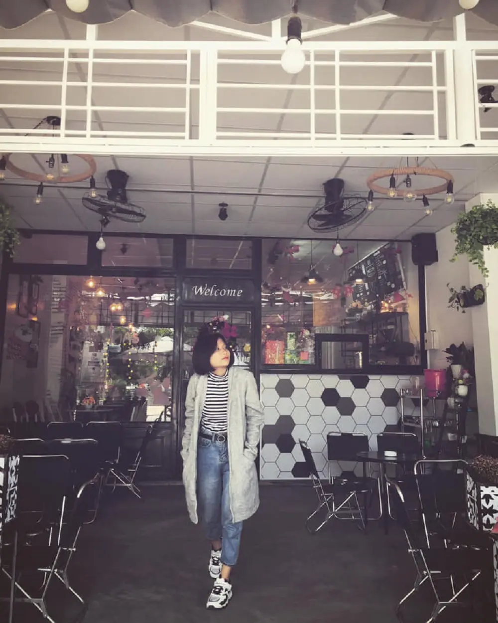 Mixcool's Coffee House mang hơi thở trẻ trung và tối giản giữa lòng xứ Phan 9