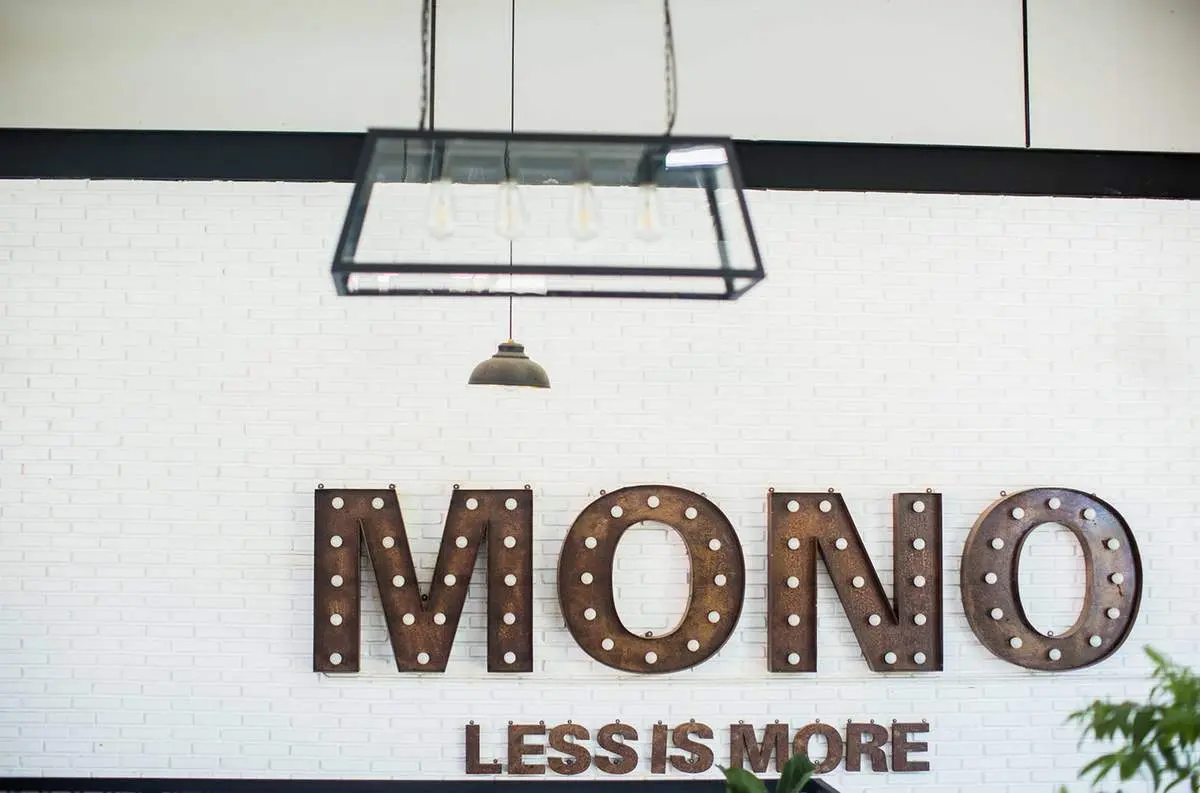 Mono caf&eacute; v&agrave; kh&ocirc;ng gian c&agrave; ph&ecirc; thanh b&igrave;nh, tĩnh lặng 2