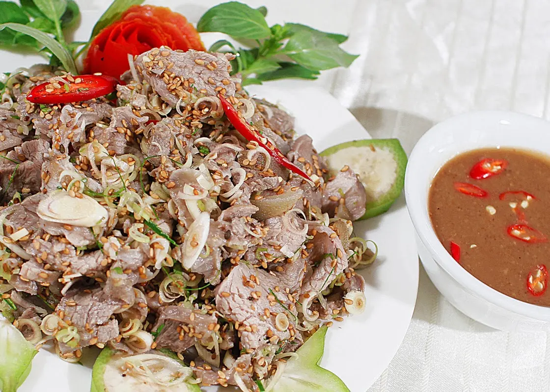 Thịt d&ecirc; Ninh Thuận, biểu tượng ẩm thực đặc trưng của v&ugrave;ng đất nắng gi&oacute; 5