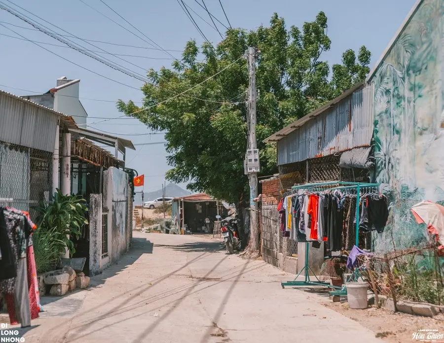 Gh&eacute; qua Th&ocirc;n H&ograve;n Thi&ecirc;n tận hưởng sự thanh b&igrave;nh trong hơi thở nhịp sống 6