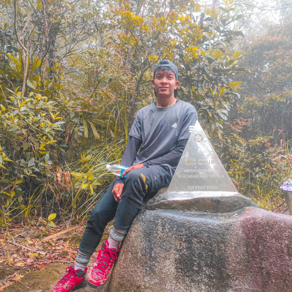 Review chuyến trekking N&uacute;i Ch&uacute;a Ninh Thuận đ&atilde; trải nghiệm một lần l&agrave; chỉ c&oacute; m&ecirc; 5