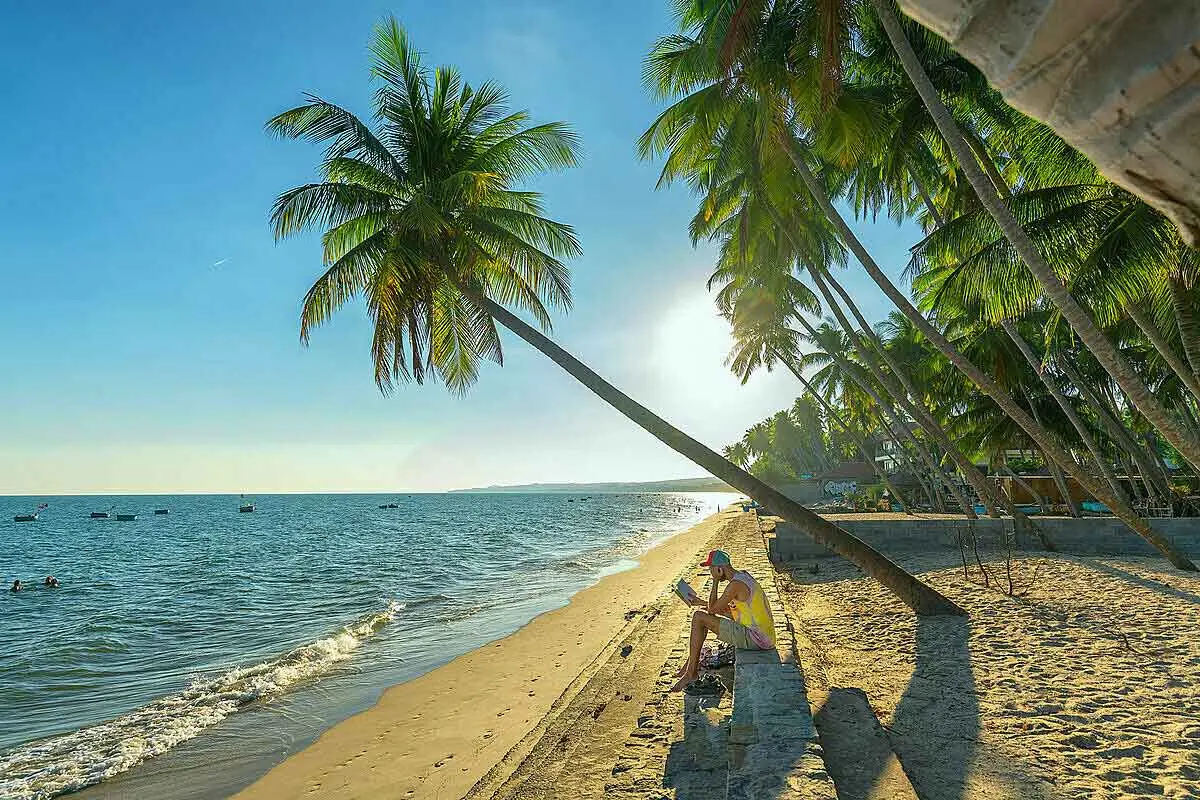 Ăn thử hải sản nướng b&aacute;n rong tr&ecirc;n bờ biển Phan Thiết thơ mộng 3