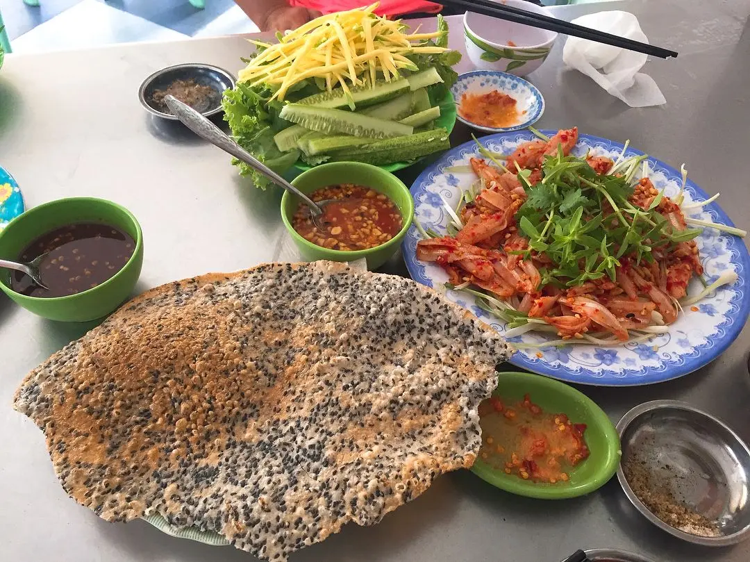 Hấp dẫn gỏi cá Phan Thiết, món ăn chiêu đãi những người bạn mới 6