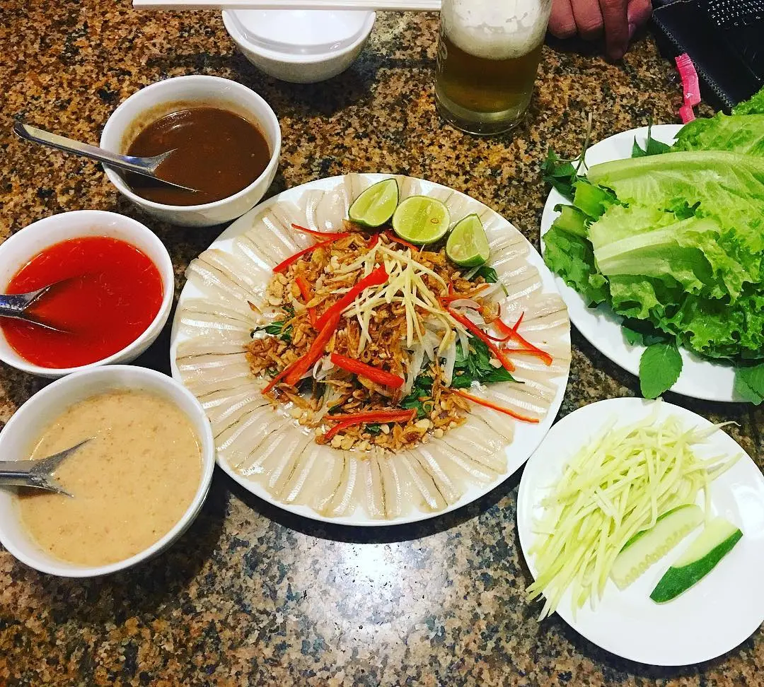 Hấp dẫn gỏi cá Phan Thiết, món ăn chiêu đãi những người bạn mới 4